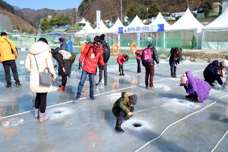 Lễ hội sông băng Hwacheon 
