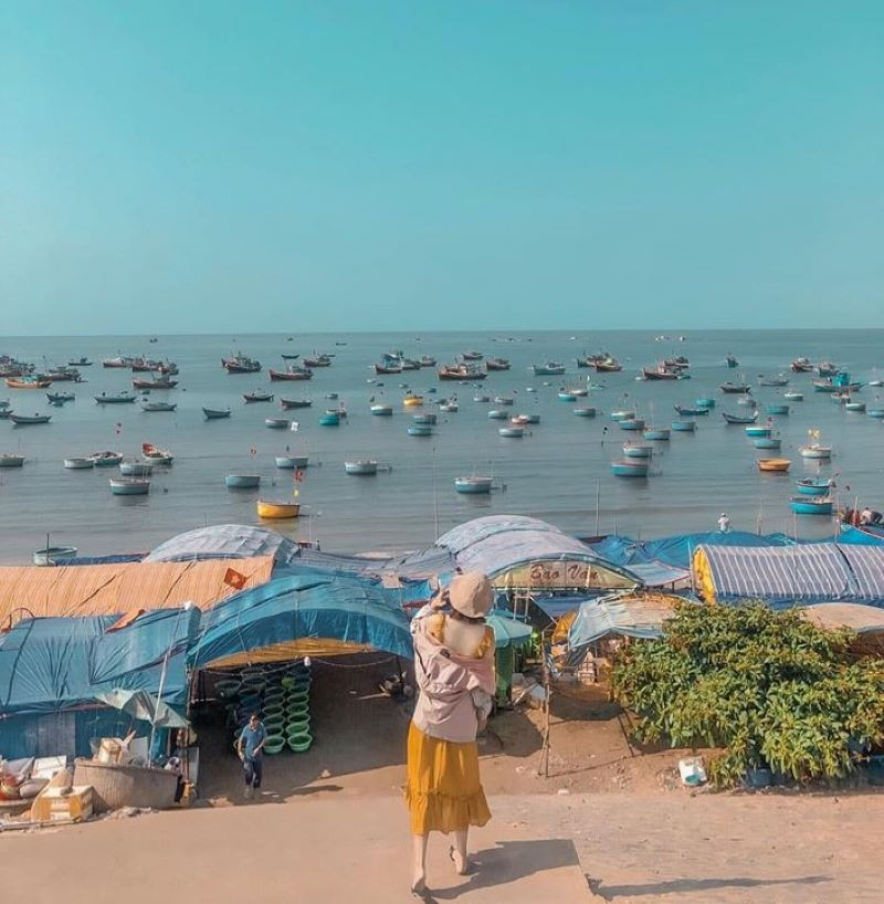 Làng chài Hòn Rơm bình yên, giản dị 