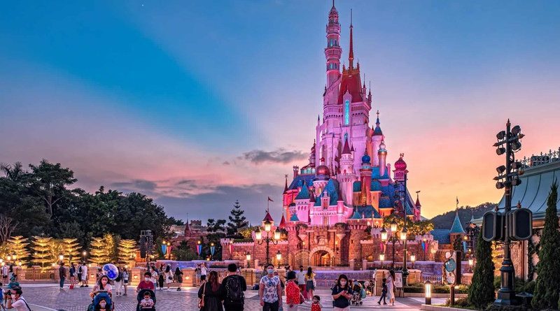 Trải nghiệm tour Disneyland Hong Kong